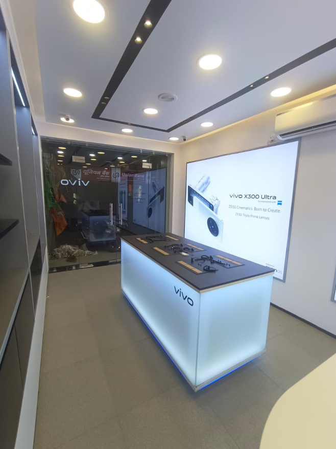 Vivo brand store executed by AdGreen